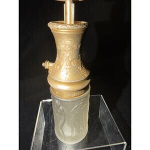 R. Lalique Le Parisien Frosted Glass Perfume Atomizer read
